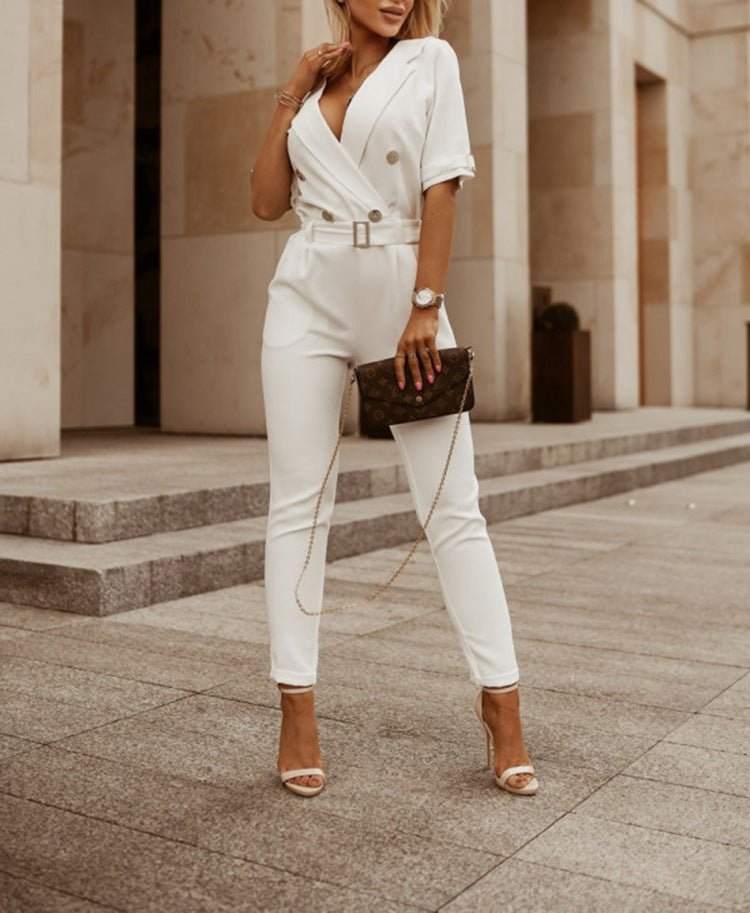 Sophia – Stijlvolle jumpsuit met diepe V-hals en korte mouwen