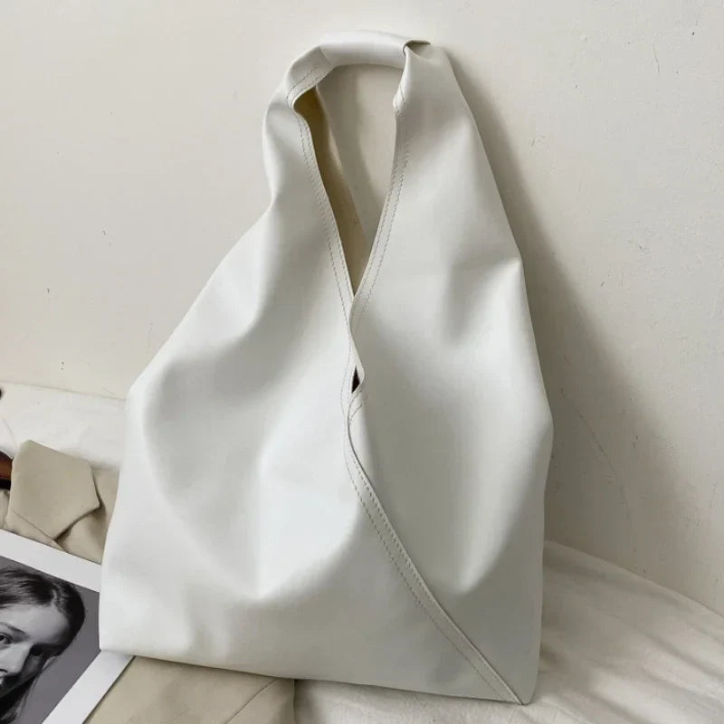 Emily – Minimalistische shopper met verstelbare riem en ruime opbergruimte