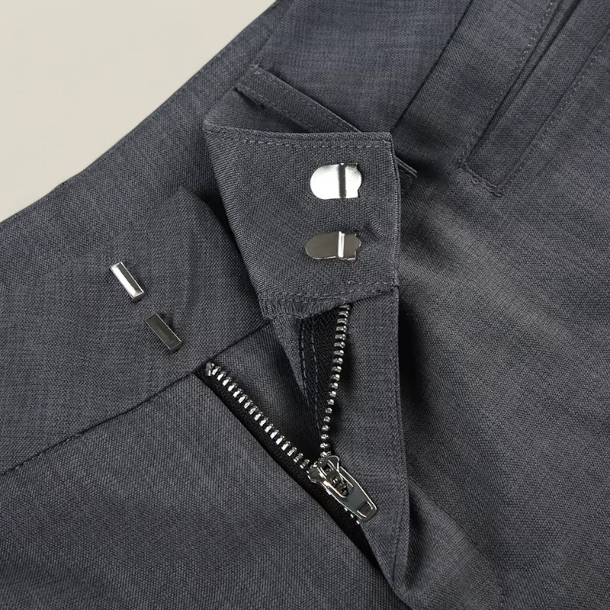 Athena - Slim Fit broek met lage taille en modern getailleerd ontwerp