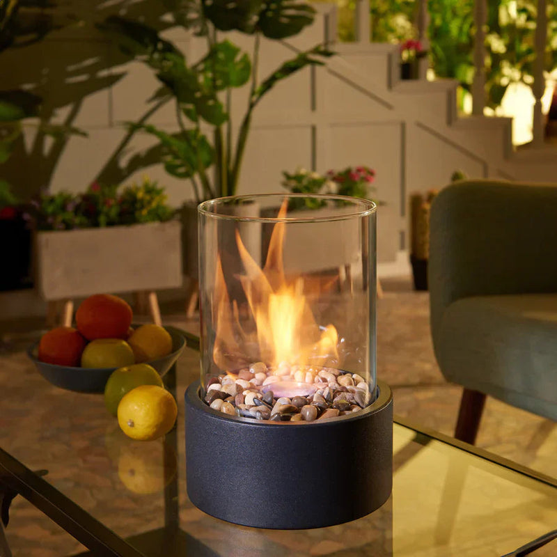 LumiFlame – Strakke, draagbare tafelhaard met glazen cilinder voor moderne warmte
