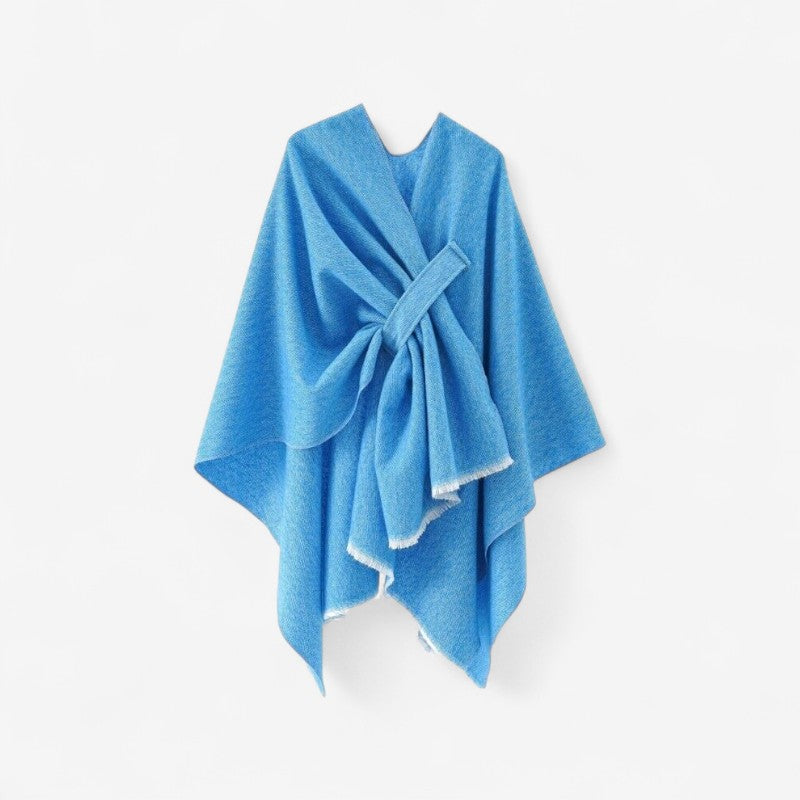 Jessica - Poncho met Schouderwikkel en Kwastjes