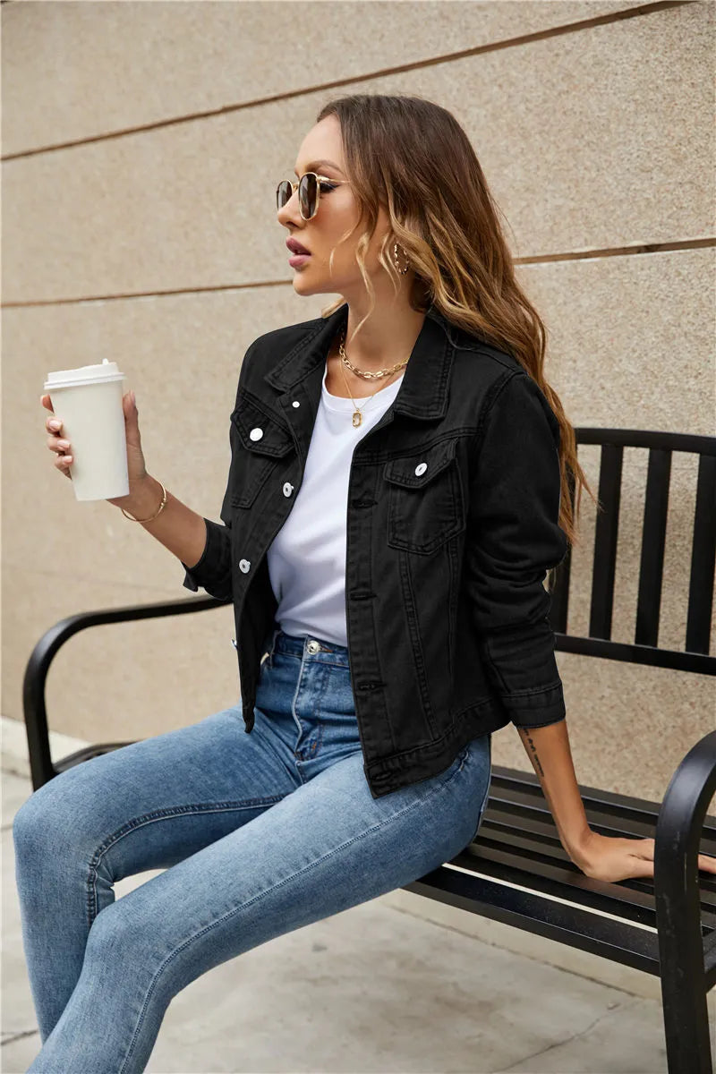 Alina - Korte denim jas met lange mouwen en knopen
