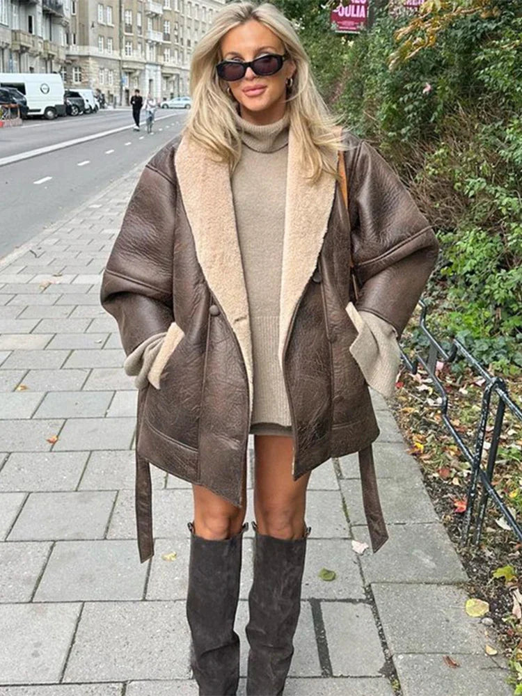 Elsa - Comfortabele en stijlvolle jas met verstelbare riem