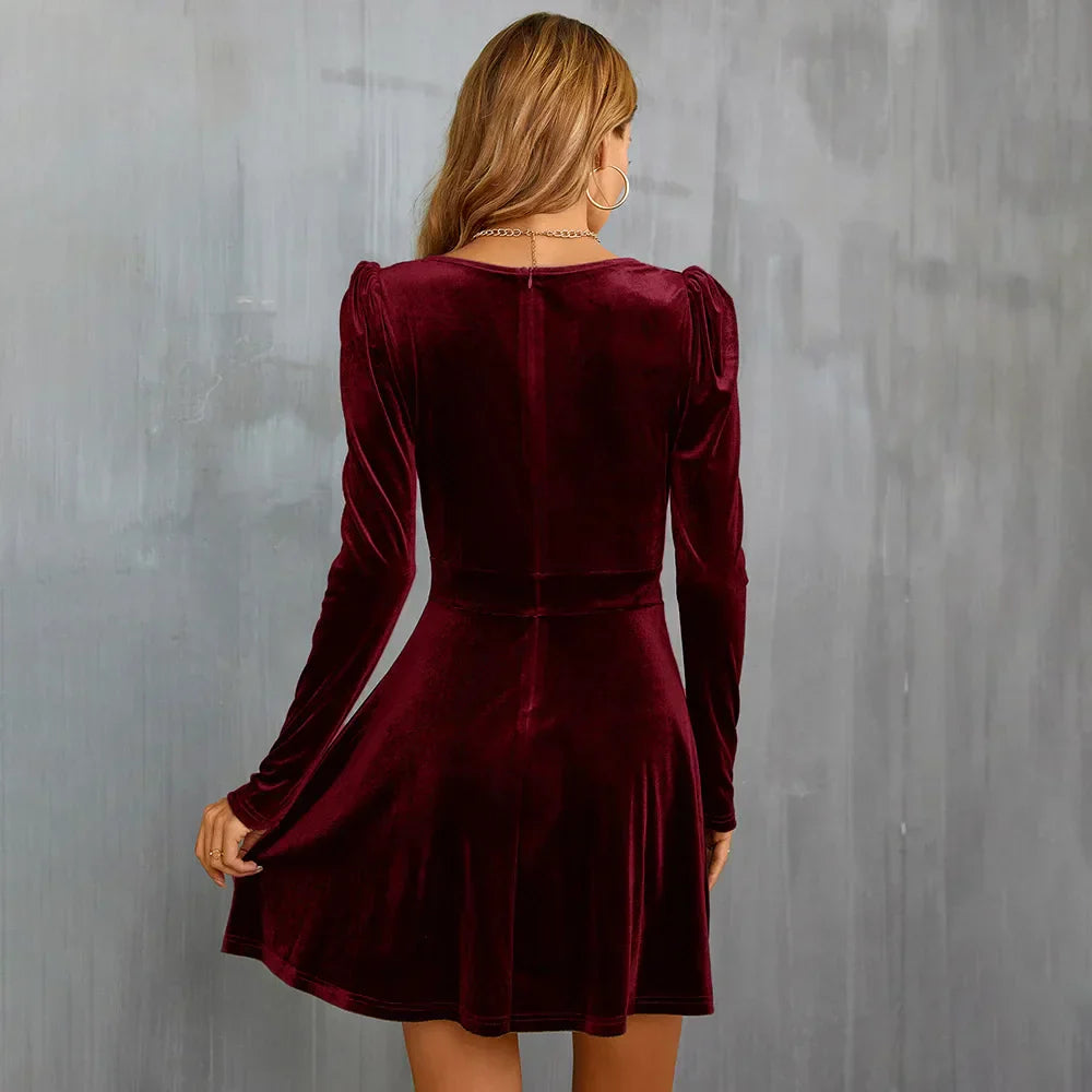 Zoe - Elegante midi-jurk met V-hals en lange mouwen
