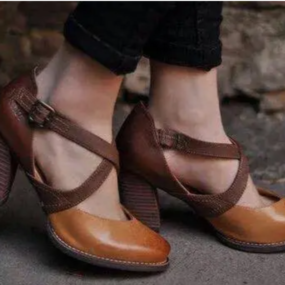 Laila - Modieuze hoge hakken met verstelbare gesp