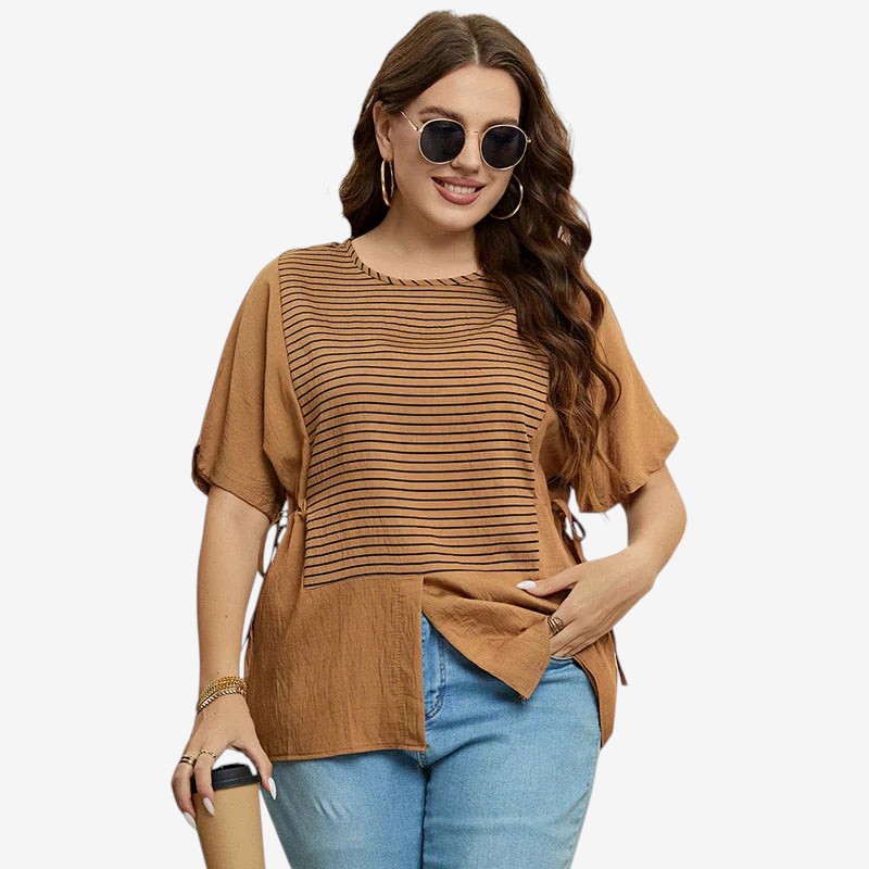 Elvira – Gestreept T-shirt met Korte Mouwen en Zijsplitten