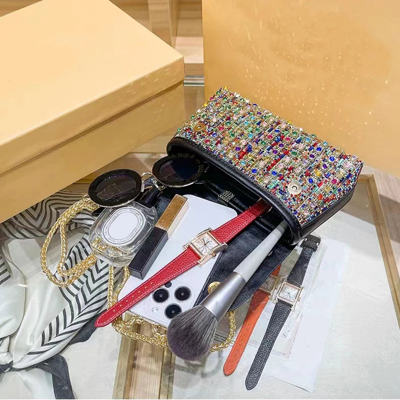 Livia – Handtas met Schouderband en Handvat met Klepdesign