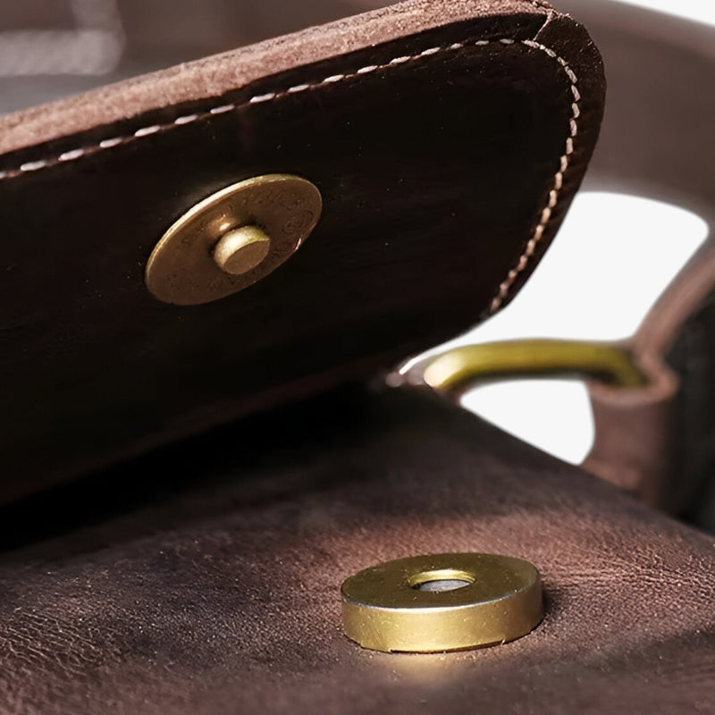 Elijah - Strakke vintage schoudertas met ruim interieur en ergonomische riemen