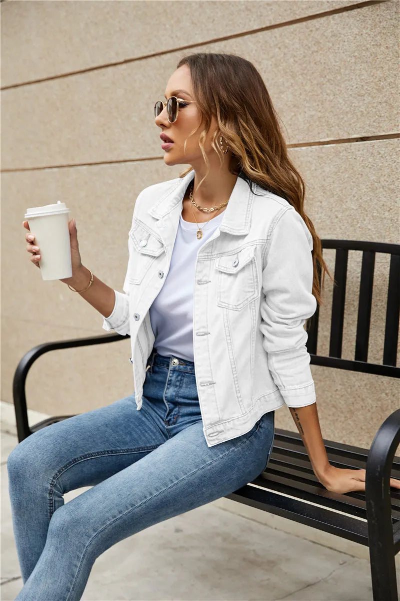 Alina - Korte denim jas met lange mouwen en knopen