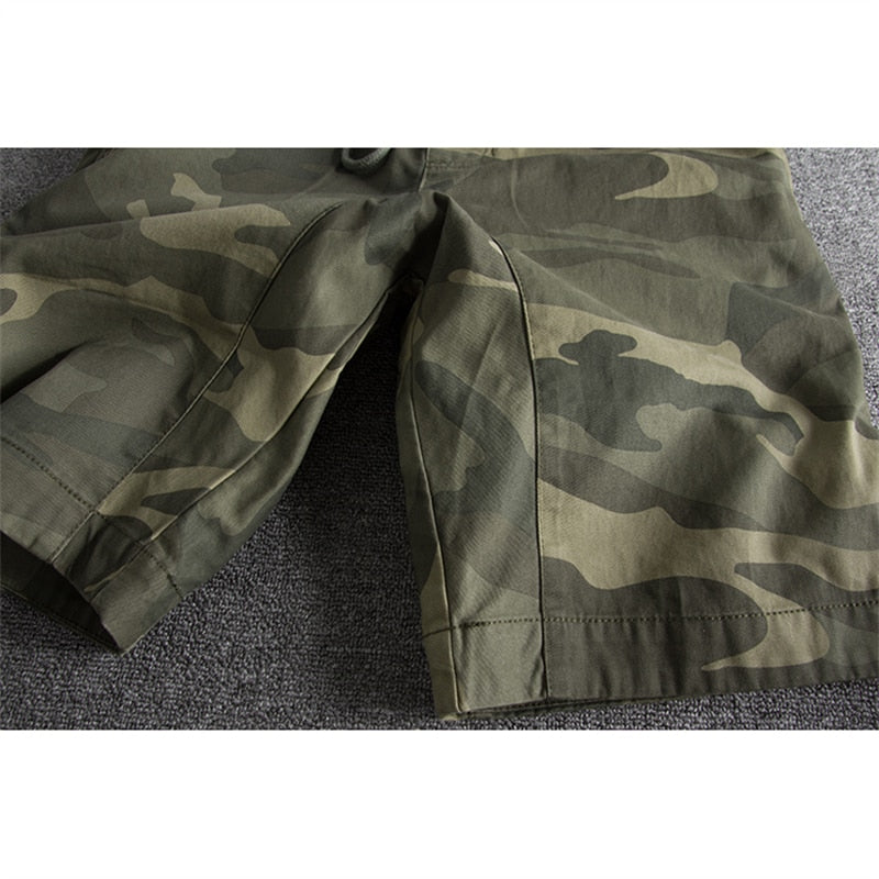 Logan - Camouflageshort met elastische tailleband en zijzakken