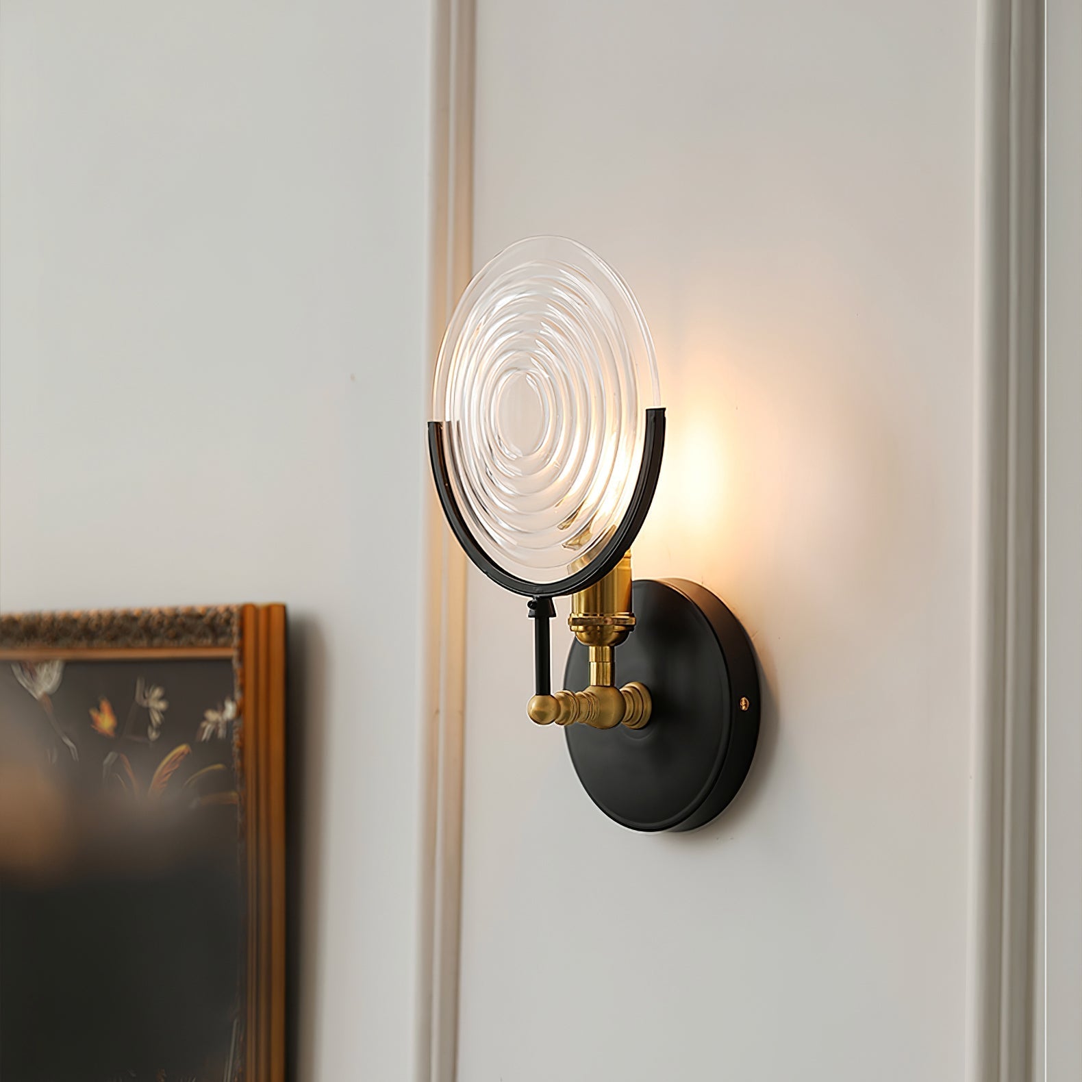 IronGlow – Wandlamp van Metaal en Glas met Cilindrische Vorm