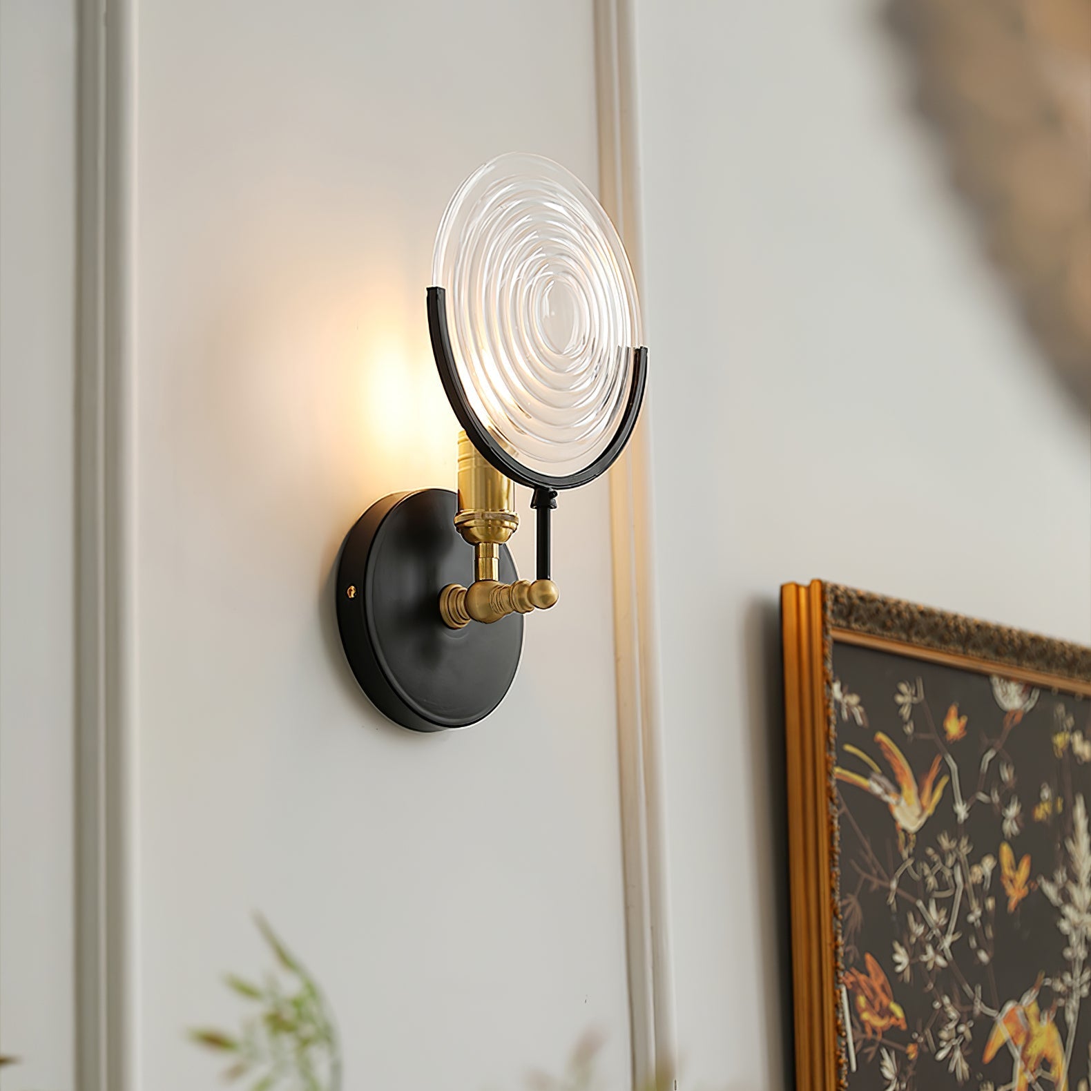 IronGlow – Wandlamp van Metaal en Glas met Cilindrische Vorm