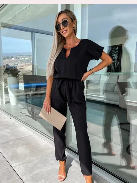 Selina - Stijlvolle jumpsuit met striksluiting en korte mouwen