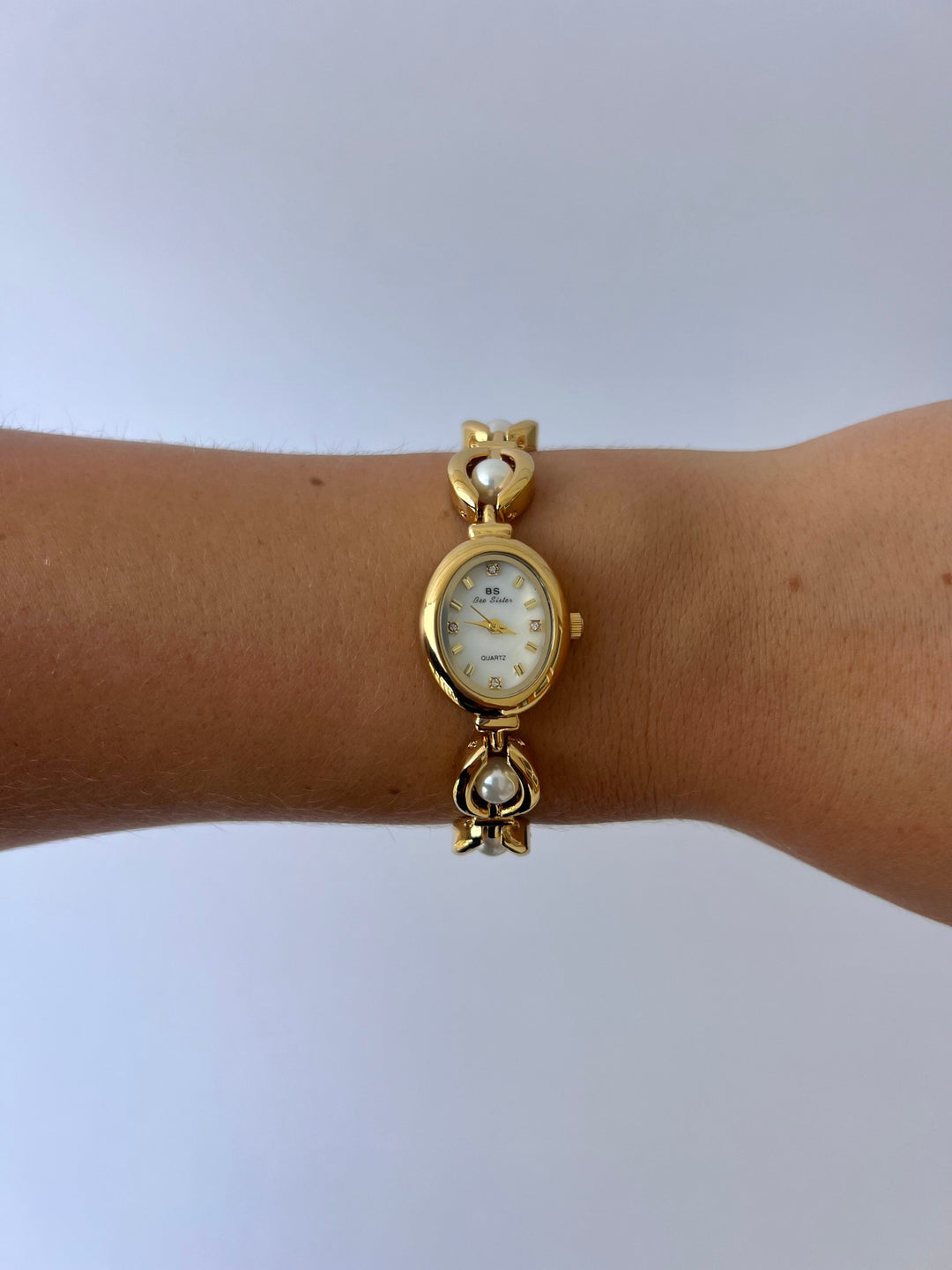 Cordelia - Elegant horloge met verfijnde vorm en moderne polsvorm