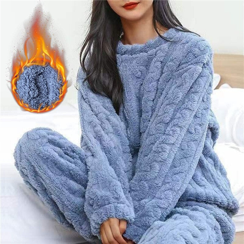 Amelie - Warme fleece pyjamaset met een ontspannen halslijn