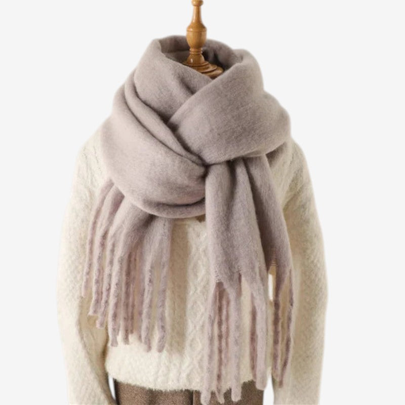 Josephine – Oversized Sjaal met Decoratief Kwastjesontwerp