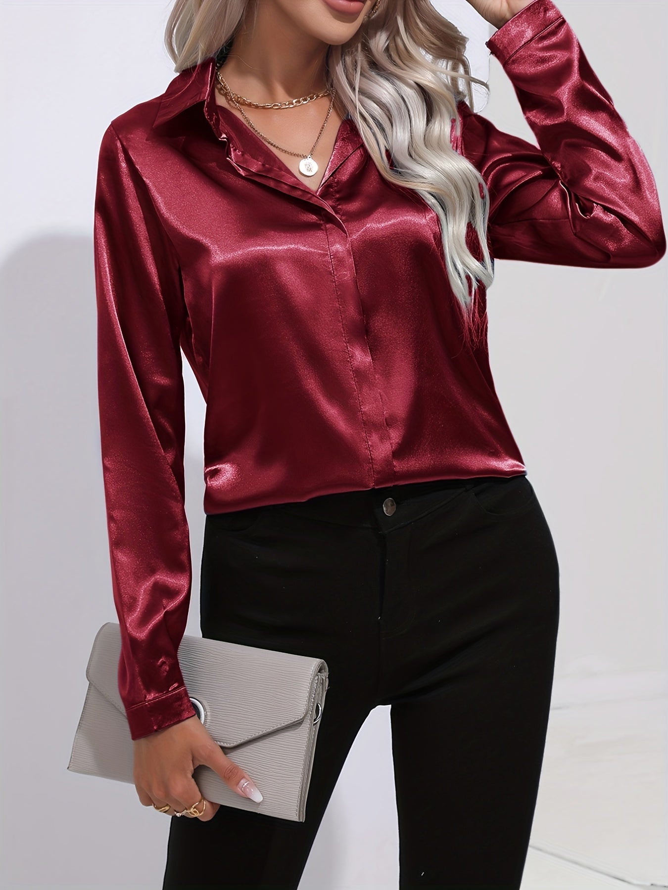 Leona - Casual Satijnen Blouse met een Verfijnde Glans
