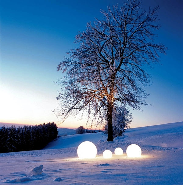 GlowSphere - Decoratieve LED-lichtbollen voor een dynamische buitenambiance