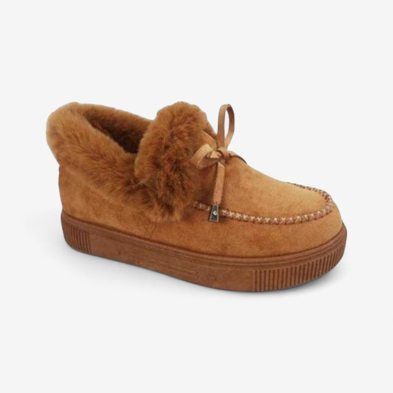 Amanda - Ronde teen Schoenen met Decoratieve Kwast en Slip On Ontwerp