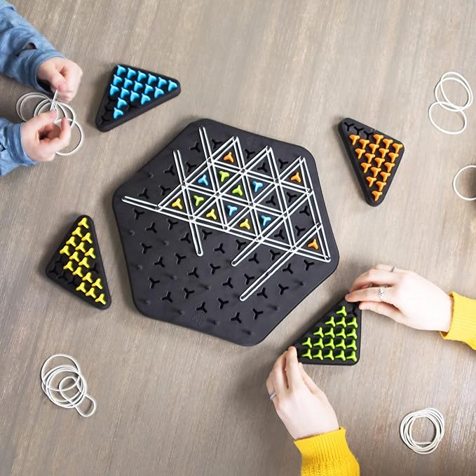 ChessMate - Strategisch ketendriehoekschaak voor gedenkwaardige bijeenkomsten