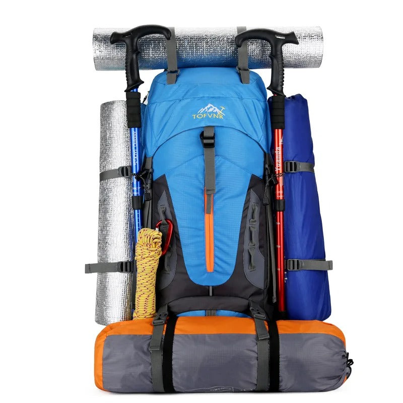 AquaTrek - Elegante outdoorrugzak met veilige rits en ruime opbergvakken