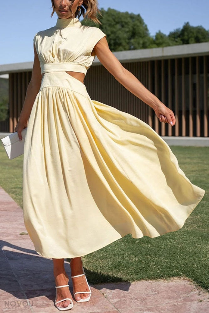 Alexandra - Elegante Mouwloze Jurk met Vloeiende Onderkant