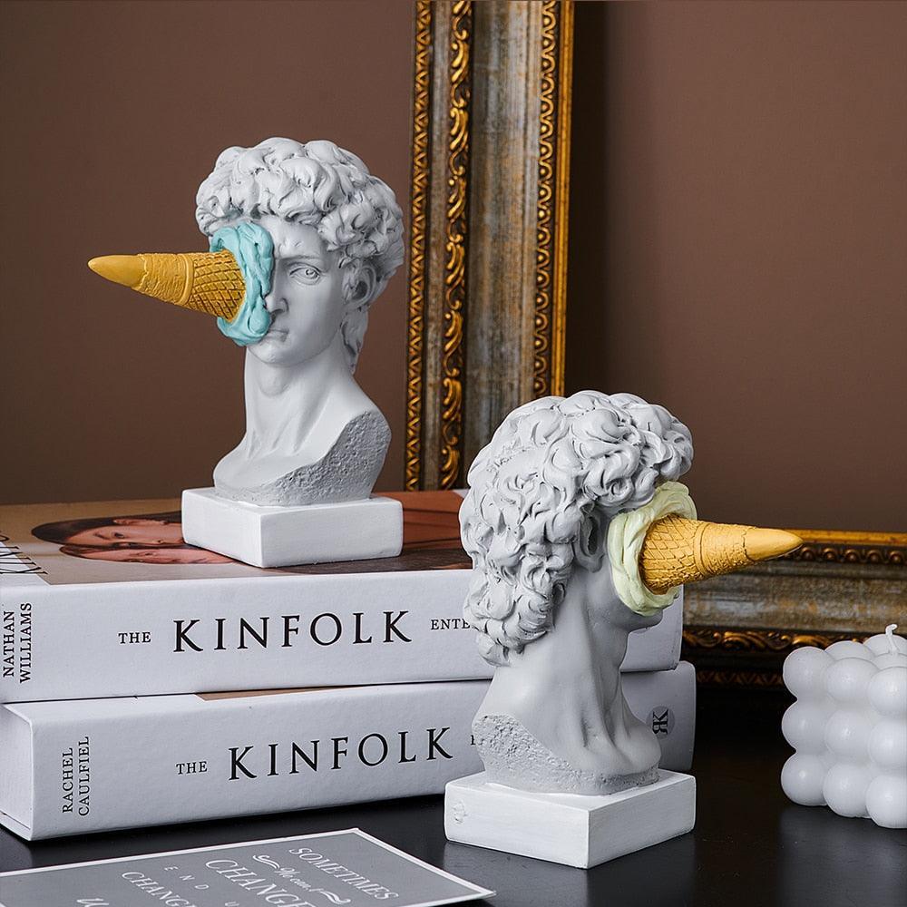 ArtWhimsy - Speelse ijs gezicht kunst sculptuur voor thuisdecoratie