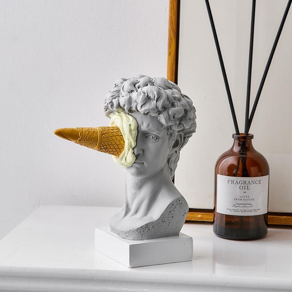 ArtWhimsy - Speelse ijs gezicht kunst sculptuur voor thuisdecoratie