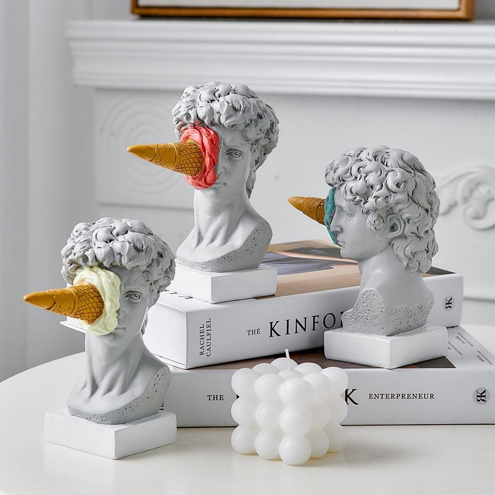 ArtWhimsy - Speelse ijs gezicht kunst sculptuur voor thuisdecoratie