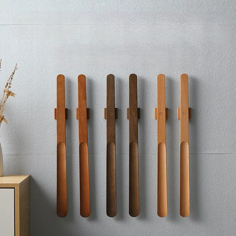 ShoeGlide - Lange houten schoenhoorn met gebogen haak en magnetische inzetstuk
