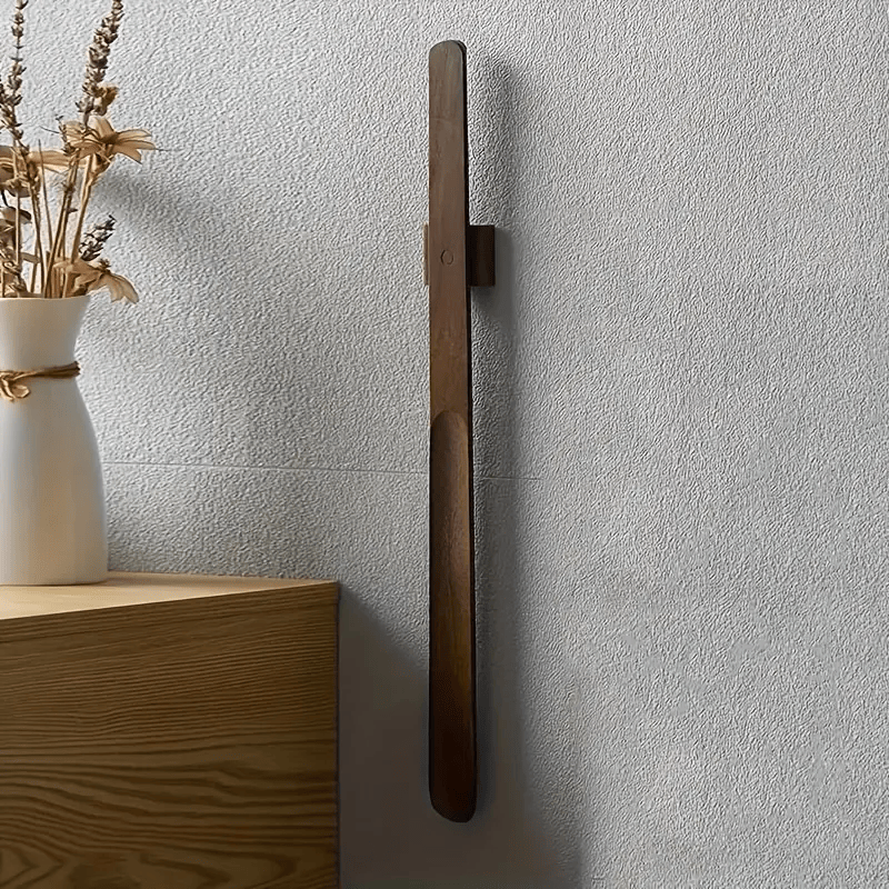 ShoeGlide - Lange houten schoenhoorn met gebogen haak en magnetische inzetstuk