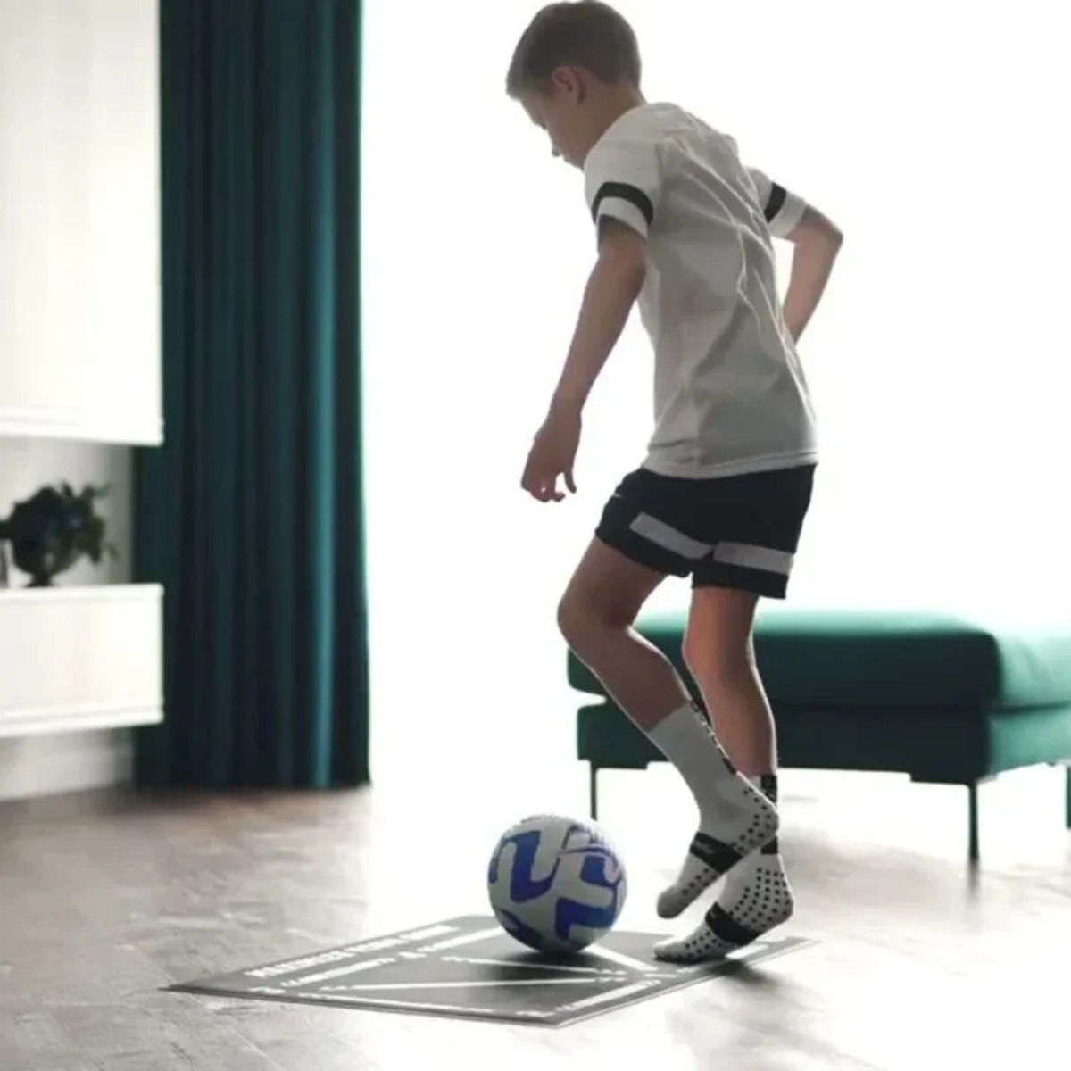 MasterTrack - Duurzame vaardigheidsmat voor intensieve voetbaltraining