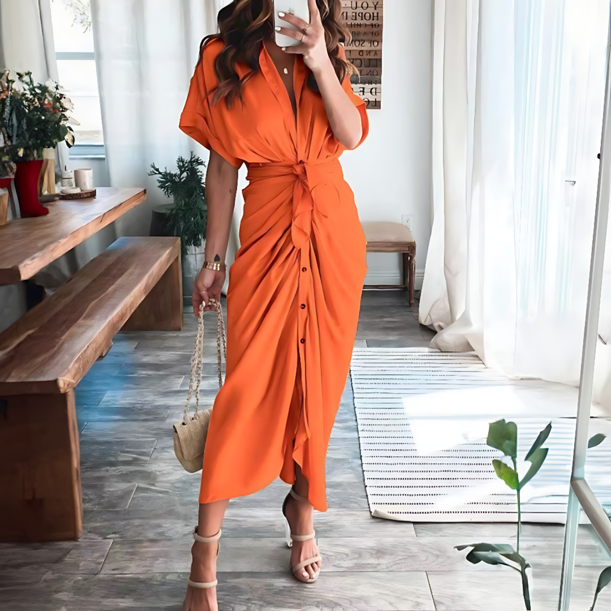 Claire – Trends maxi-jurk met knoopdetails aan de voorkant en korte mouwen
