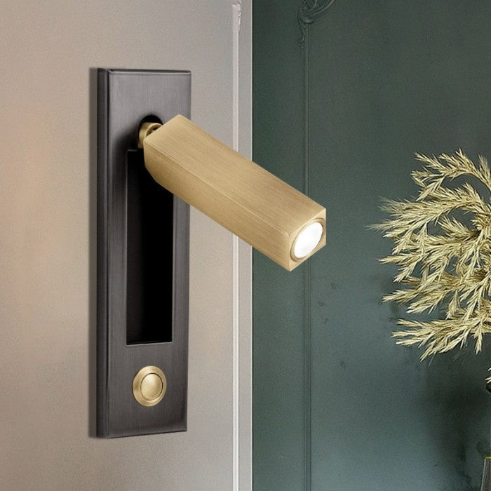 NovaGlow - Moderne wandlamp met verstelbare lichtbundel en handige uitschuifbare schakelaar