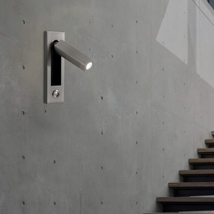 NovaGlow - Moderne wandlamp met verstelbare lichtbundel en handige uitschuifbare schakelaar