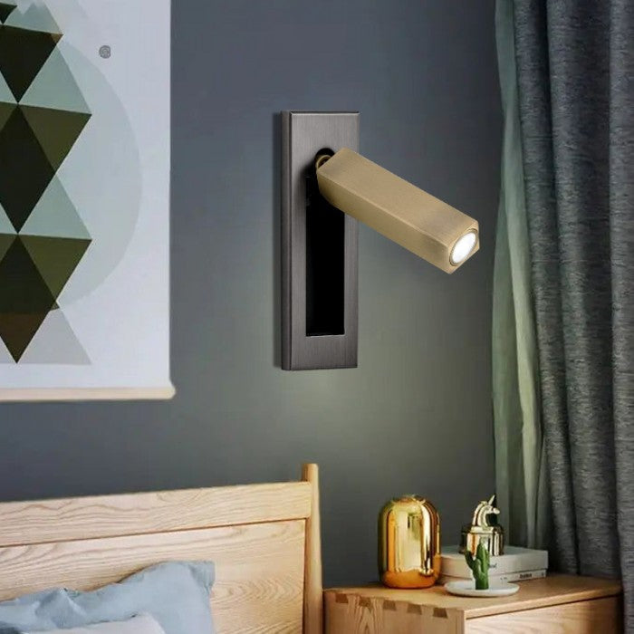 NovaGlow - Moderne wandlamp met verstelbare lichtbundel en handige uitschuifbare schakelaar