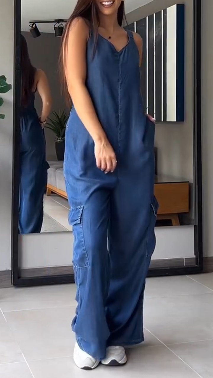 Mia – Casual jumpsuit met wijde pijpen en verstelbare bandjes