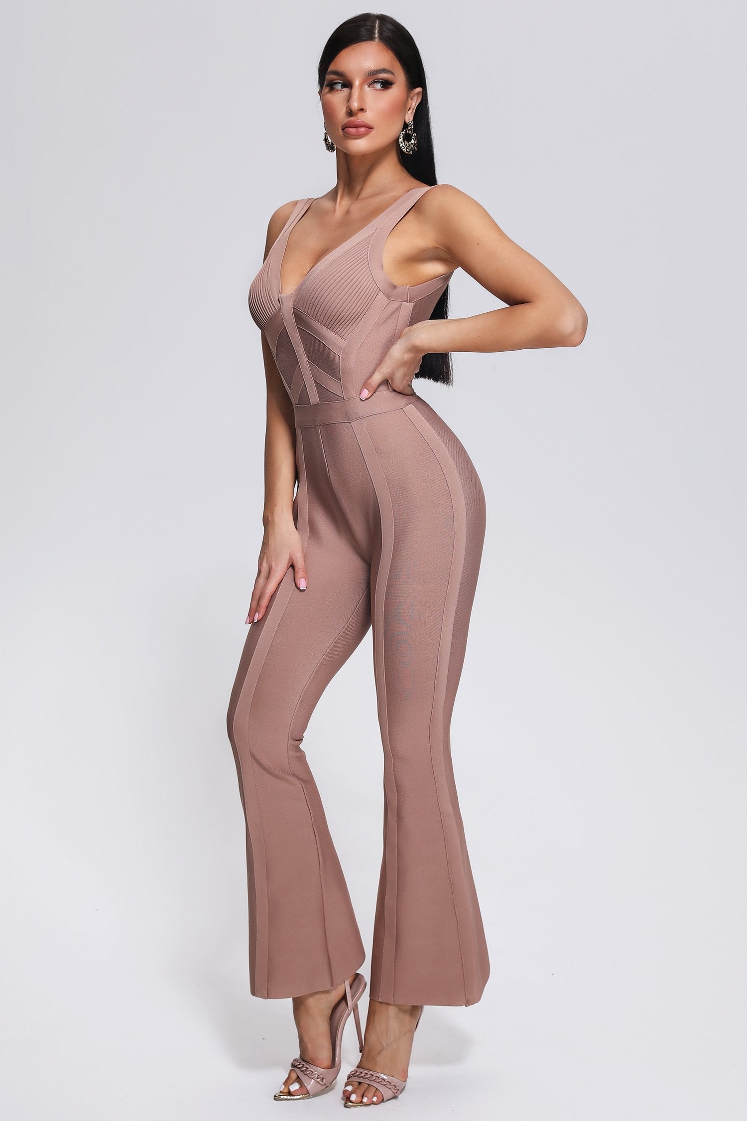 Bylinn - Bandage uitlopende jumpsuit met V-hals