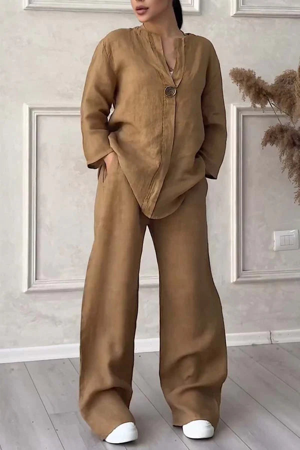 Emily - Chique, relaxte tweedelige set met een overhemd met knoopsluiting en een broek met wijde pijpen