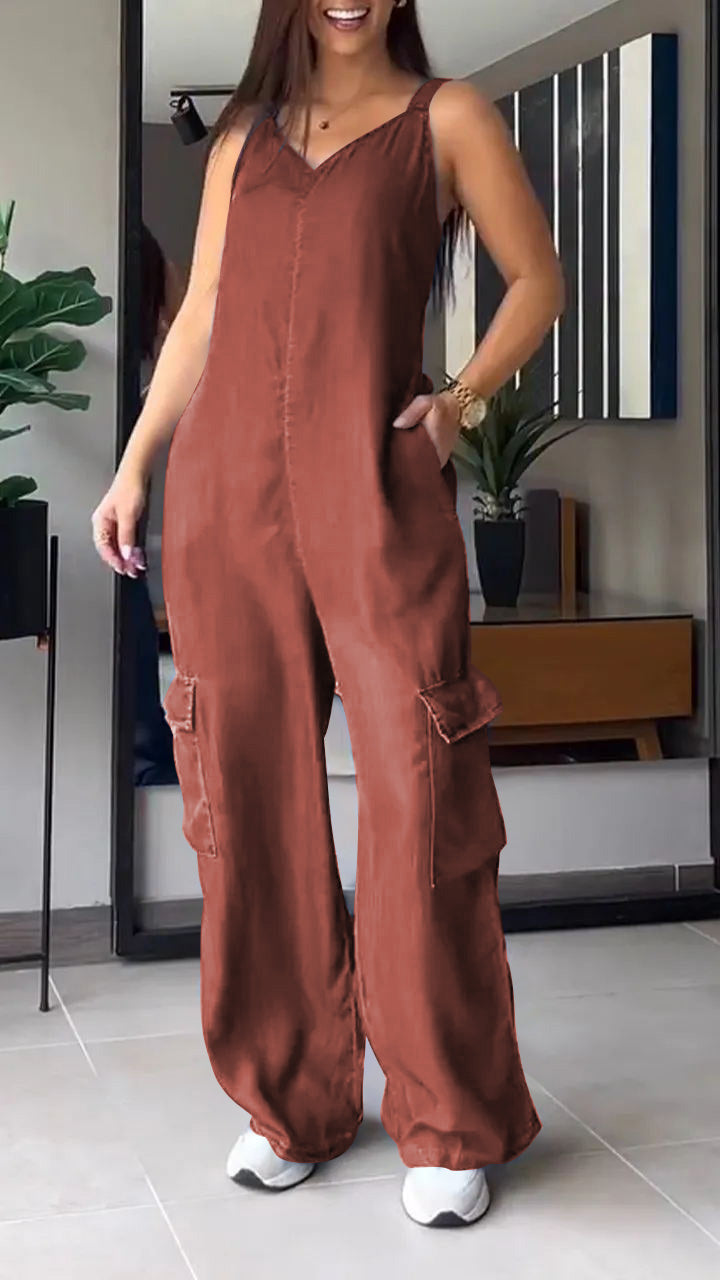 Mia – Casual jumpsuit met wijde pijpen en verstelbare bandjes