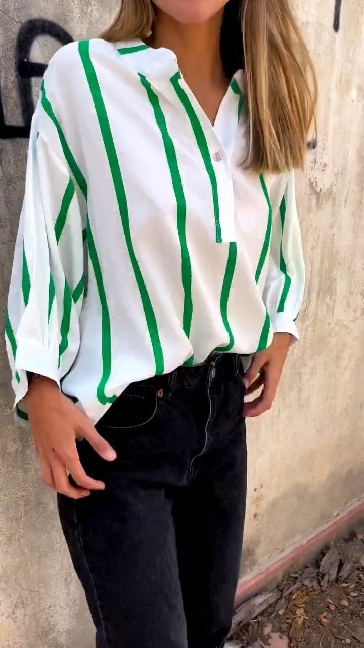 Olivia – Gestreepte blouse met knoopjes aan de voorkant en lange mouwen