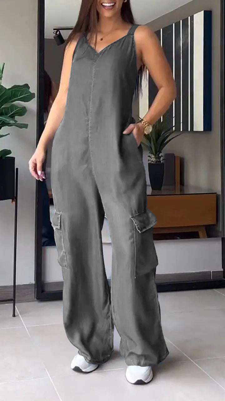 Mia – Casual jumpsuit met wijde pijpen en verstelbare bandjes