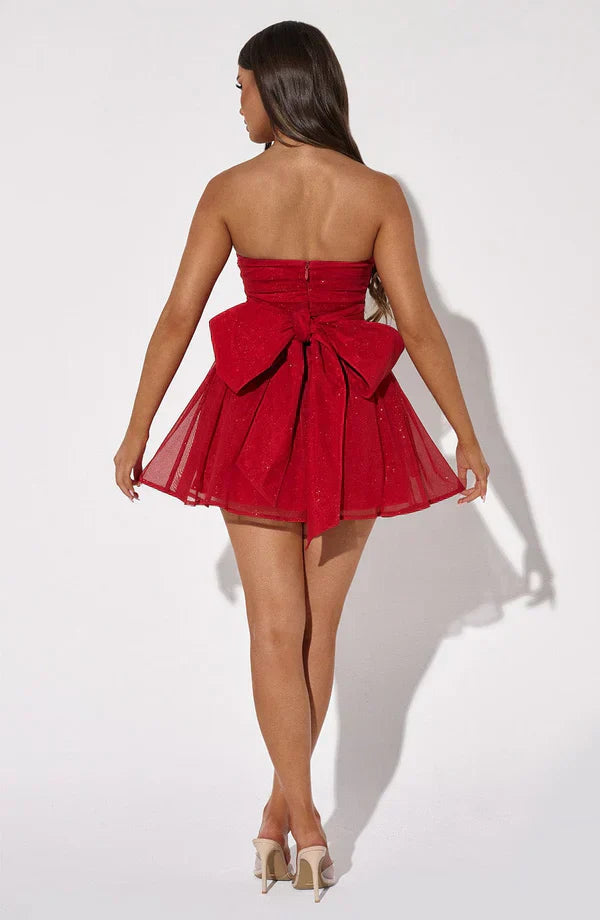 Sara - Strapless Mini Jurk met Flatterende Uitlopende Rok