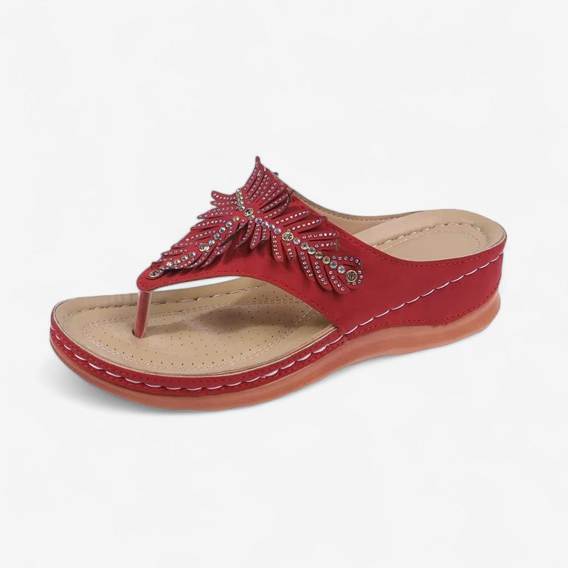 Naomi - Open teensandalen met sleehak en decoratieve accenten