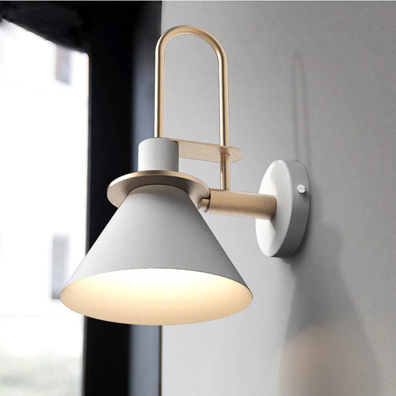MonoGlow - Minimalistische wandlamp met strak design en moderne elegantie