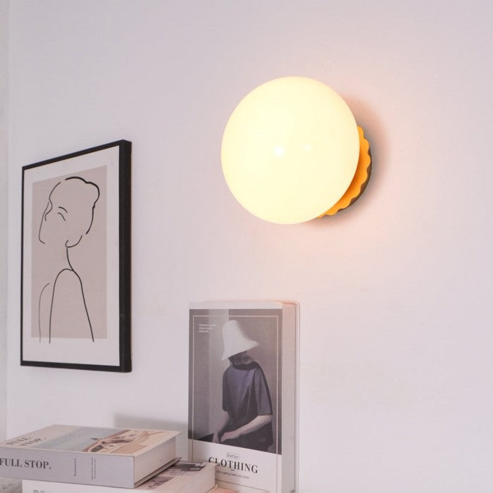 EchoLume - Elegante wandlamp met minimalistisch design en zachte gloed