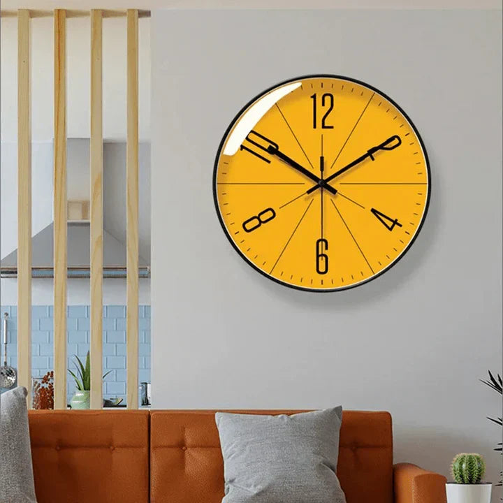 LuxeNord - Elegante kwarts wandklok met minimalistisch ontwerp