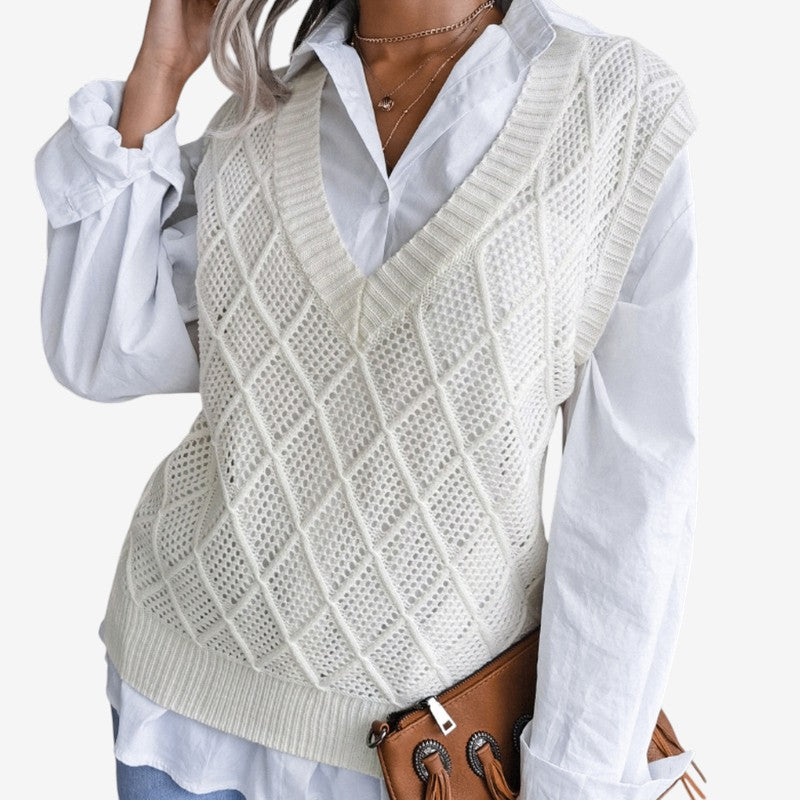 Brinley - Mouwloze Trui met V Hals en Geribbelde Details