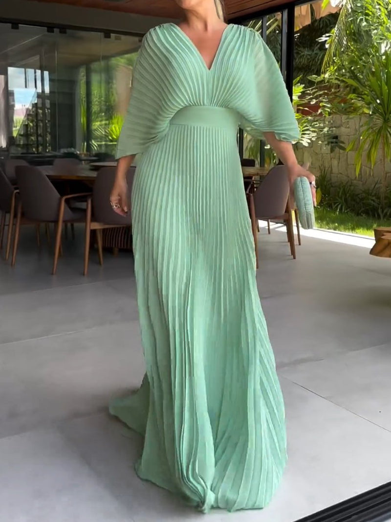 Amelia - Diepe V-hals jurk met elegante halve mouwen