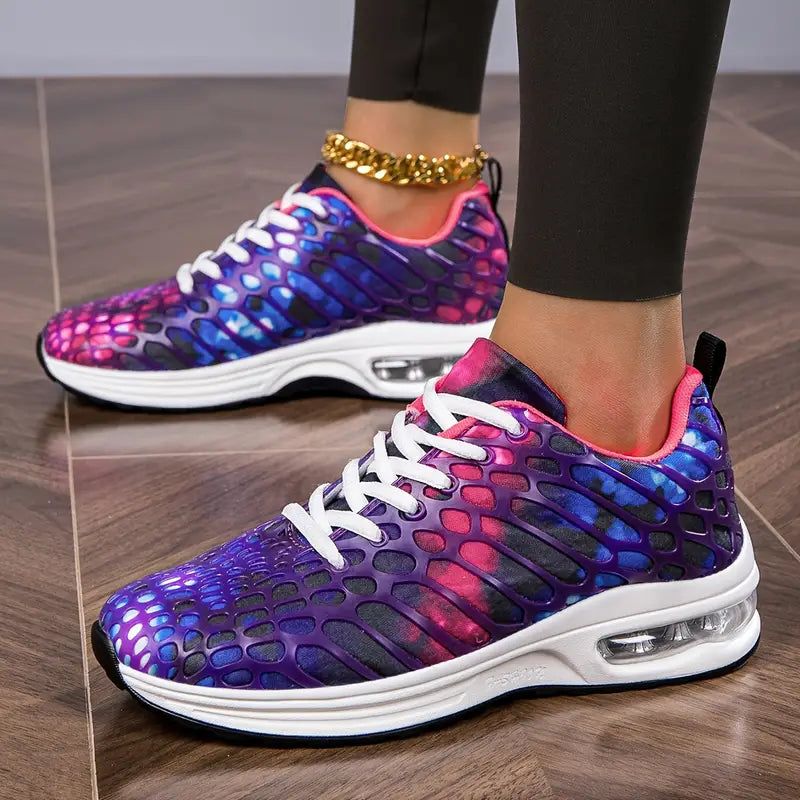 Luna – Sneaker met ronde neus vetersluiting en antislip ontwerp